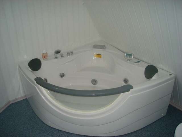 Гостиничный комплекс 12 Стульев Пенза-19