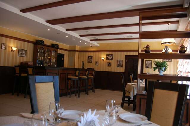 Гостиничный комплекс 12 Стульев Пенза-25