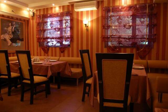 Гостиничный комплекс 12 Стульев Пенза-30